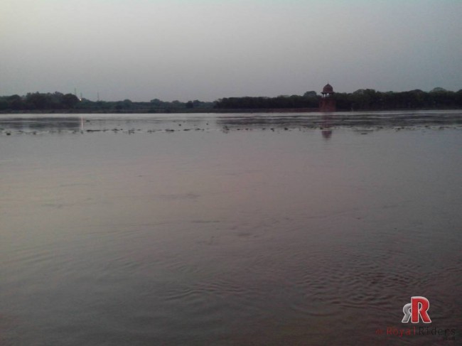 agra-21-june-dashera-ghat-yamuna019