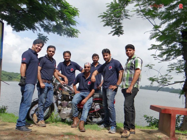 On 9th Auguest, weRoyal Riders organized lunch and competitions for blind student.